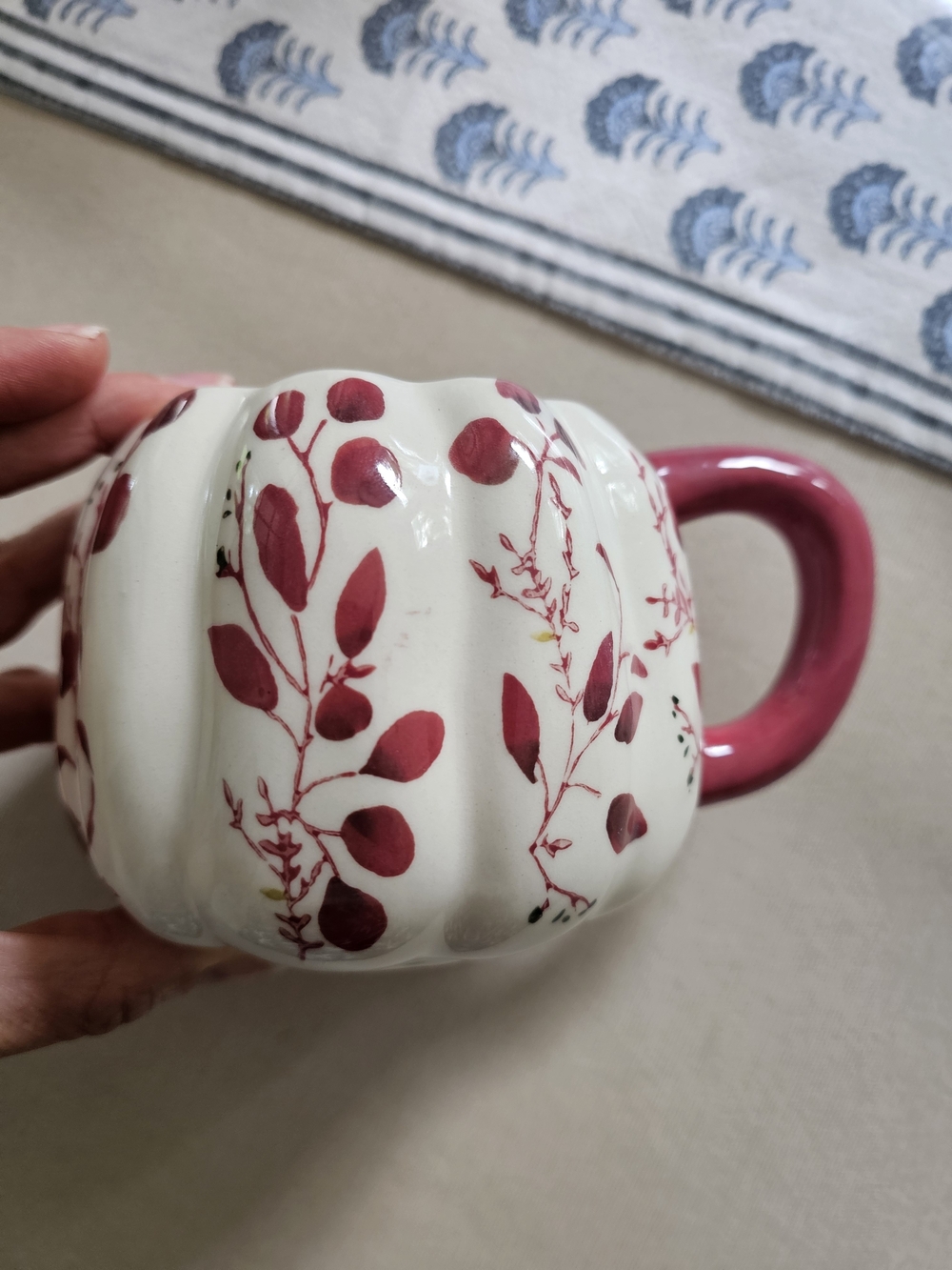 NWT Anthropologie White Floral Botanical Pumpkin Mug